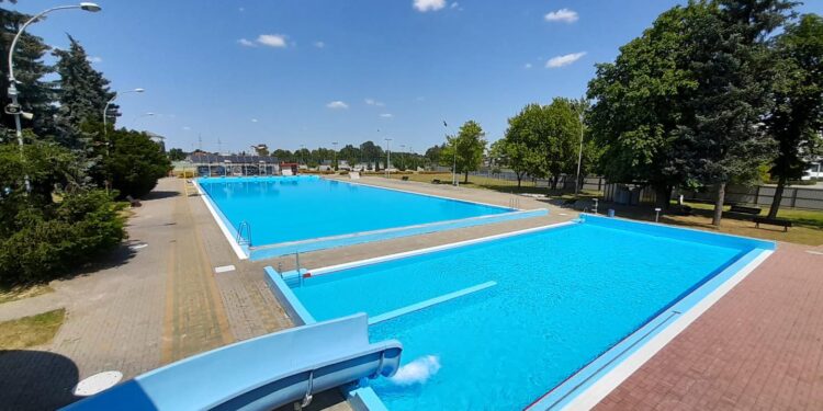 Mielec: Odliczamy czas do rozpoczęcia sezonu letniego na Basenach Odkrytych