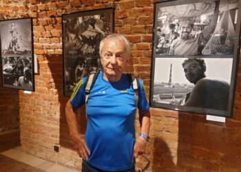 Tarnobrzeg. Bangladesz w obiektywie Bogdana Myśliwca i Jana Skwary. Wystawa  w Zamku Dzikowskim.