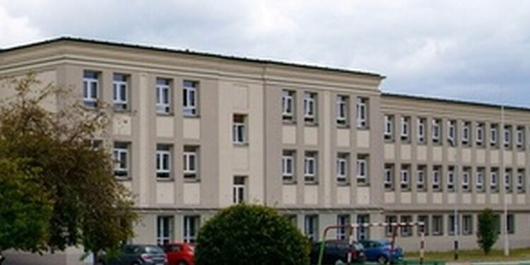 Stalowa Wola: LO na Staszica 'Szkołą z Życiem’