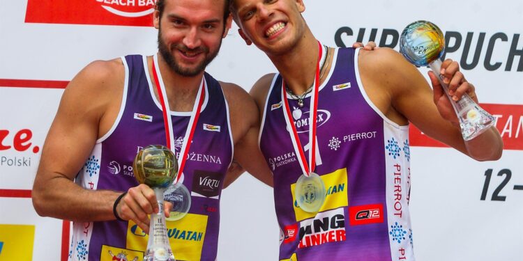 Stalowa Wola: Wizyta Ministra Obrony Narodowej w HSW i podpisanie umowy na dostawę pojazdów minowania narzutowego BAOBAB.