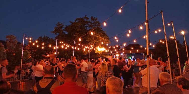 Tarnobrzeg. Druga potańcówka.