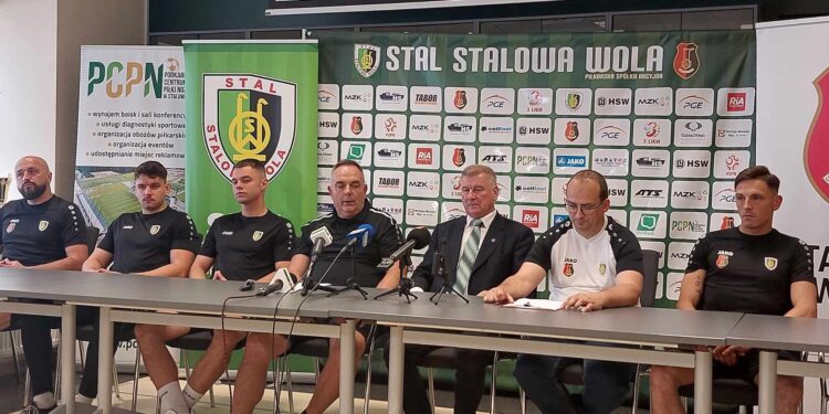 Stalowa Wola: Stal Stalowa Wola na konferencji o przygotowaniach do rozgrywek w II Lidze