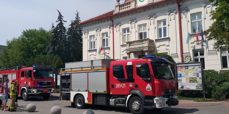Tarnobrzeg. Urząd miasta ewakuowany.