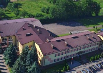 Radomyśl Wielki: Z sali gimnastycznej na salę widowiskową…