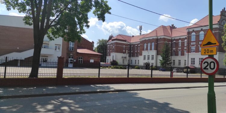 Mielec:  Czy Kuratorium Oświaty  zaakceptuje kandydata?