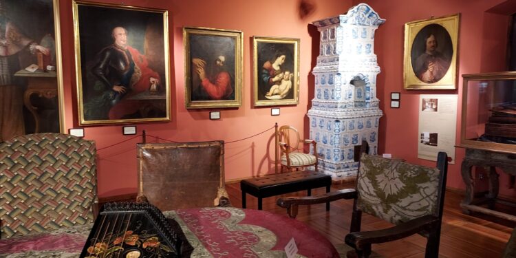 Sandomierz: Dom Długosza ważnym przystankiem na mapie wakacyjnych wędrówek.