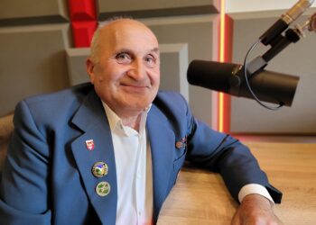 Sandomierz: Regionalista Andrzej Cebula uhonorowany odznaką „Zasłużony Przewodnik PTTK”.