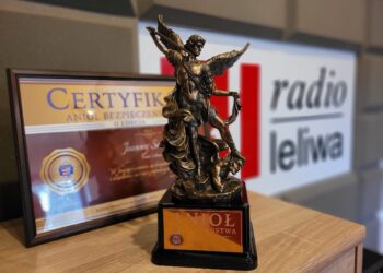 Sandomierz: „Anioł Bezpieczeństwa” dla dziennikarki Radia Leliwa Joanny Sarwy.
