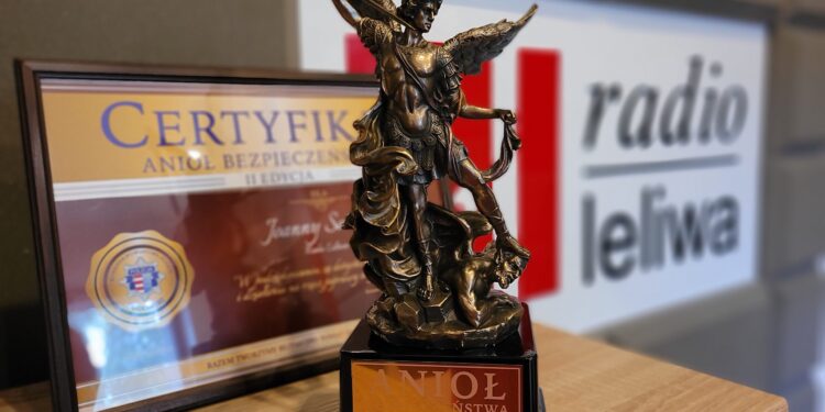 Sandomierz: „Anioł Bezpieczeństwa” dla dziennikarki Radia Leliwa Joanny Sarwy.