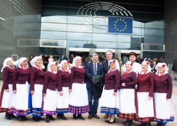 Gorzyczany, Samborzec: Zespół „Gorzyczany” gościł w Brukseli.