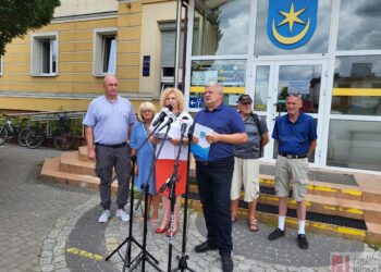 Tarnobrzeg. Zebrali ponad 4 tysiące podpisów pod referendum lokalne