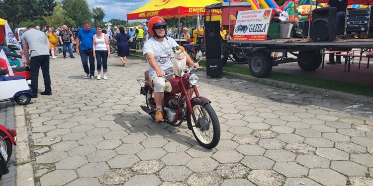 Grębów. Udany zlot starych motocykli PRL