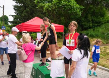 Zawichost: Tradycje, obrzędy, sport.