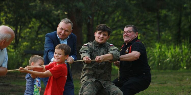 Dębica: I Manewry Strażacko-Sportowe