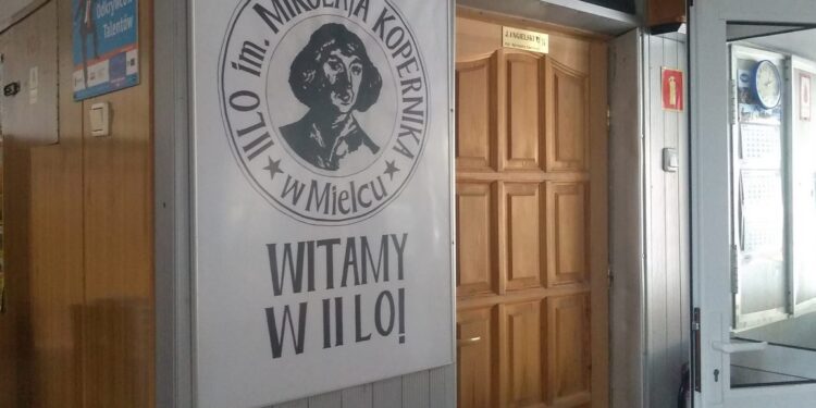 Mielec: W sierpniu otworzy się dla mielczan  hala sportowa.