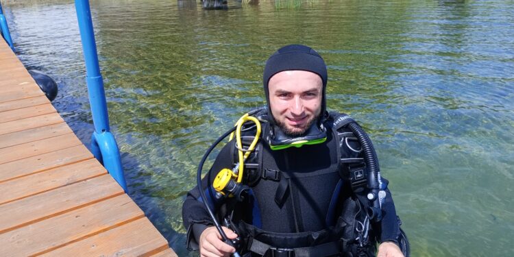 Stalowa Wola, Tarnobrzeg: Wielkoorkiestrowe nurkowanie z OSP Stalowa Wola zaliczone.