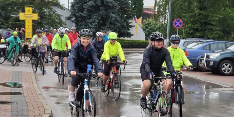 Tarnobrzeg. Z uśmiechem na ustach i intencjami w sercu. XXX Pielgrzymka Rowerowa.