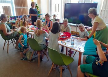 Tarnobrzeg. Lato w bibliotece. Duże zainteresowanie dzieciaków.