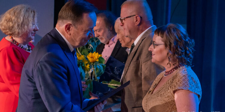 Mielec: Znak Kultury w rękach Mielczan!