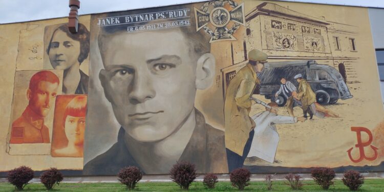 Kolbuszowa: Mural poświęcony Jankowi Bytnarowi