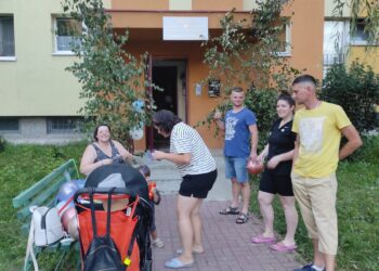 Mielec:  Dekoracja domów państwa młodych…