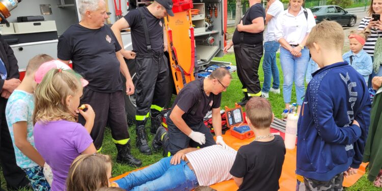 Sulisławice: Herbaciarki integrują.