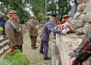 Sandomierz: Oddali cześć powstańcom warszawskim.