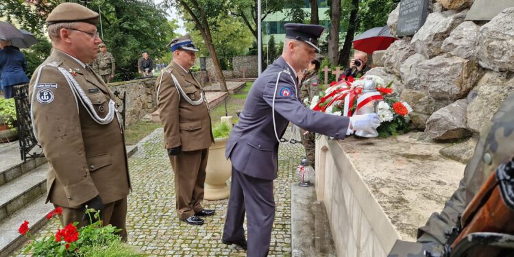 Sandomierz: Oddali cześć powstańcom warszawskim.