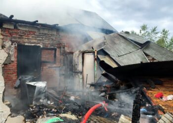 Bratkowice: Pożar domu, jedna osoba ranna.