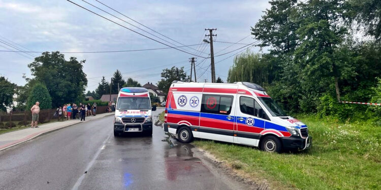 Tarnobrzeg. Sekcja zwłok i badania dadzą odpowiedź na pytanie, co było przyczyną zgonu dwunastolatka z Sobowa