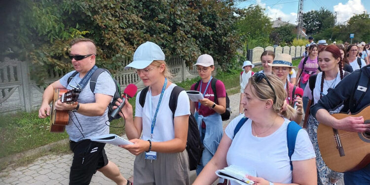 Stalowa Wola, Janów Lubelski: Pątnicy wyruszają na pielgrzymkowy szlak