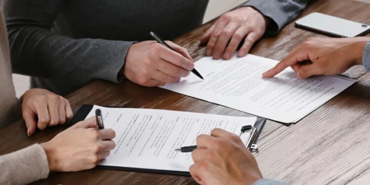 Mielec: Pracuj na umowę…