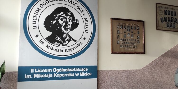 Mielec: Zdążyć przed pierwszym dzwonkiem…