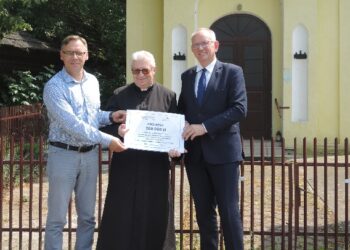 Padew Narodowa: Szkoła przystosowana na żłobek i przedszkole
