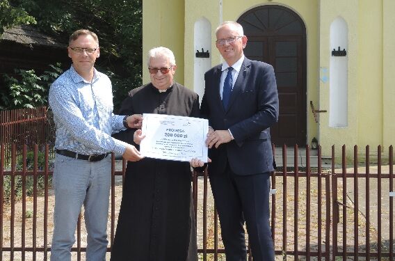 Padew Narodowa: Szkoła przystosowana na żłobek i przedszkole