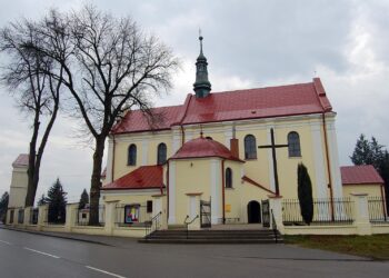 Czermin: Prace remontowe przy zabytkowym kościele