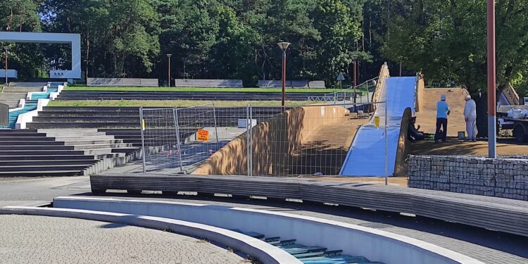 Mielec: Remont zjeżdżalni na Górce Cyranowskiej