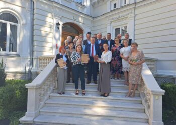 Łoniów: „Narodowe Czytanie” w dziewiętnastowiecznym pałacu.