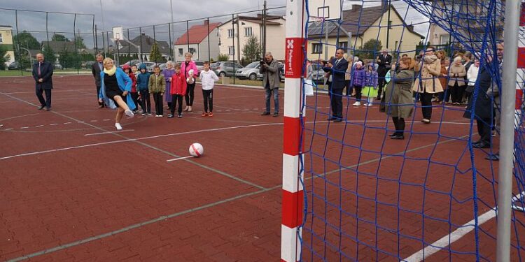 Nowa Dęba. Ministerstwo dofinansuje budowę boiska