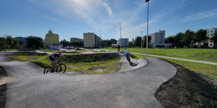 Staszów. Pumptrack i miasteczko ruchu drogowego oficjalnie otwarte