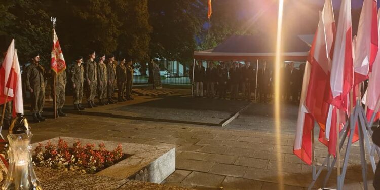 Tarnobrzeg. Upamiętnili rocznicę wybuchu II wojny światowej