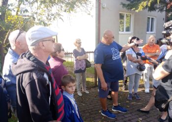 Stalowa Wola: Mieszkańcy Hutnika domagają się remontu zapadających się ulic.