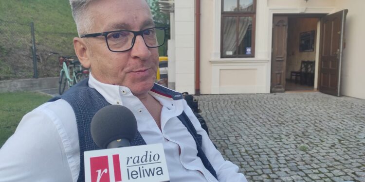 Bernadetta  Krawczyk z Komendy Powiatowej Policji w Mielcu