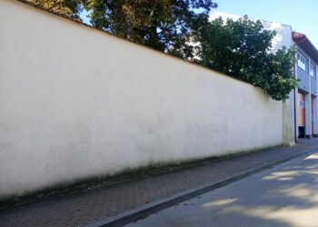 Stalowa Wola: Są pieniądze na remont muru klasztornego Braci Kapucynów