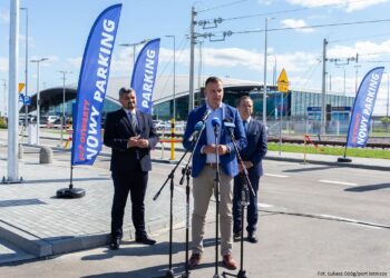 Region: Więcej miejsc do parkowania przy lotnisku w Jasionce