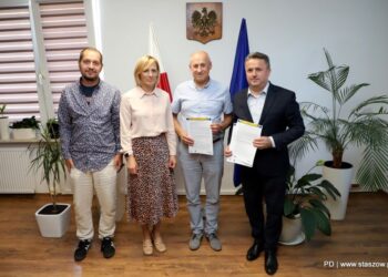 Staszów: Gmina otrzyma nowy sprzęt komputerowy