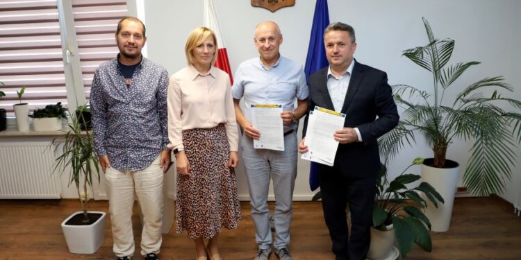 Staszów: Gmina otrzyma nowy sprzęt komputerowy