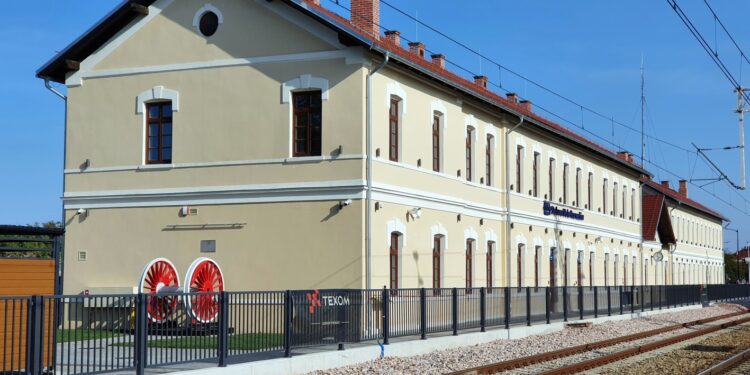 Stalowa Wola: Dworzec PKP Rozwadów oddany do użytku