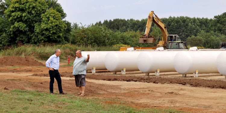 Tuszów Narodowy: Postępują prace przy budowie kompleksu sportowego