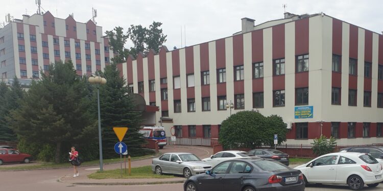 Tarnobrzeg. „Rodzinna strefa zdrowia” przed szpitalem